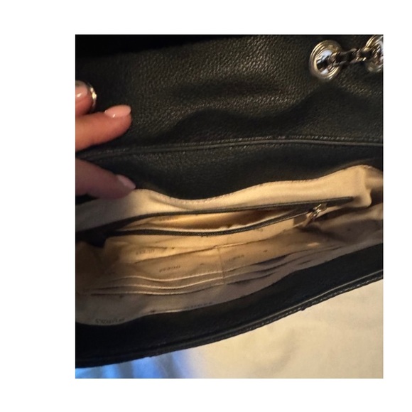 Guess Quilted Shoulder Bag - Picture 3 of 3